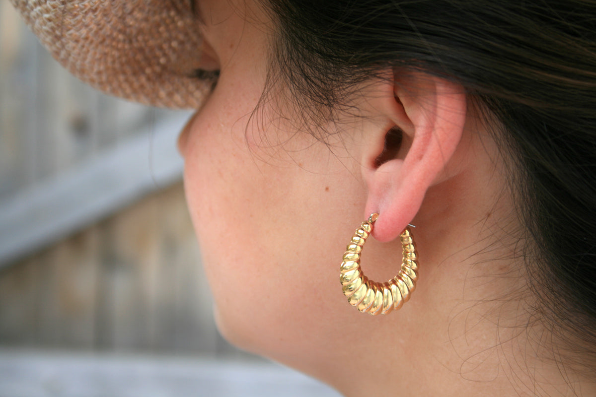 Gold Plate Shrimp Hollow Hoop Earrings