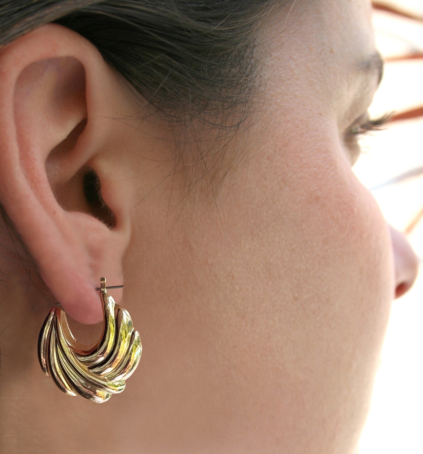 Gold Plate Medium Puff Shrimp Hollow Hoop Earrings