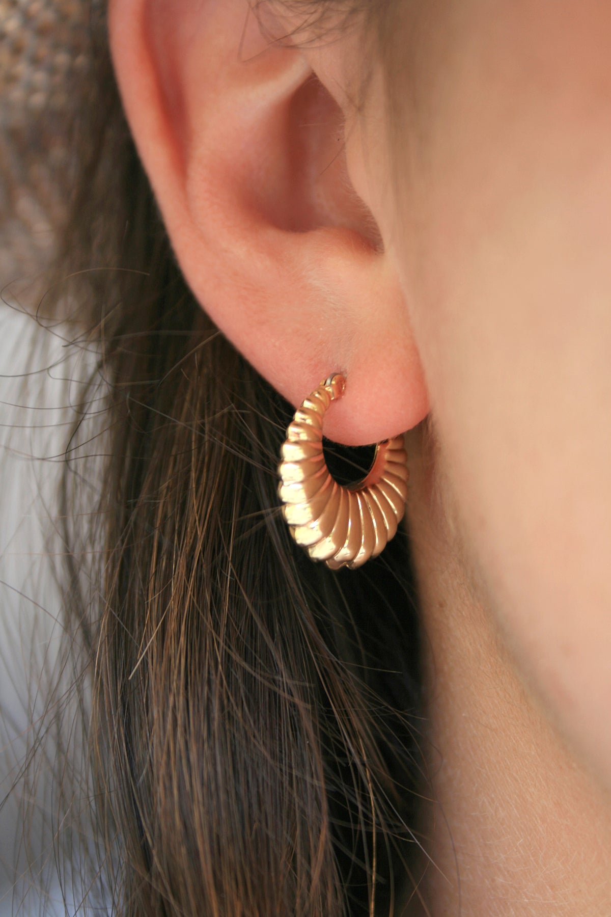 Gold Plate Small Shrimp Hollow Hoop Earrings