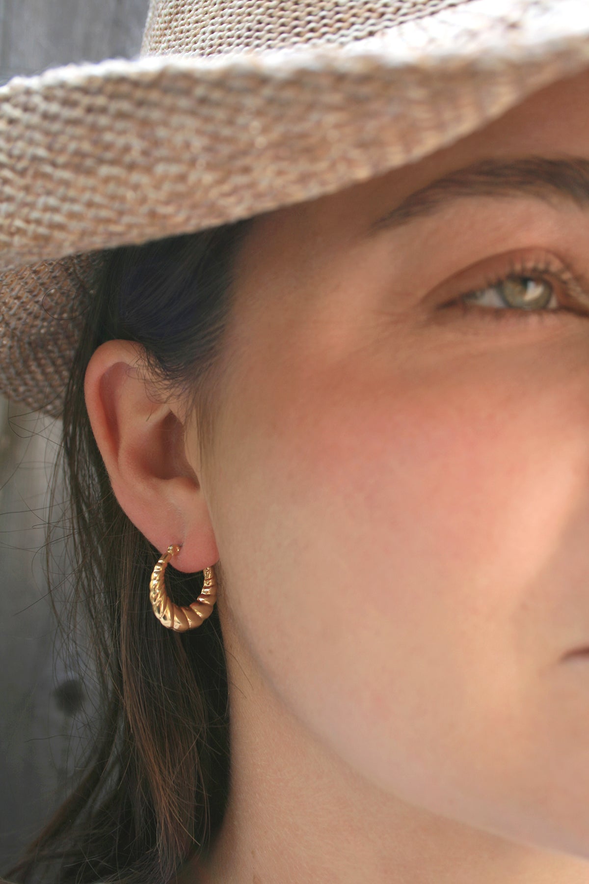 Gold Plate Small Puff Shrimp Hollow Hoop Earrings