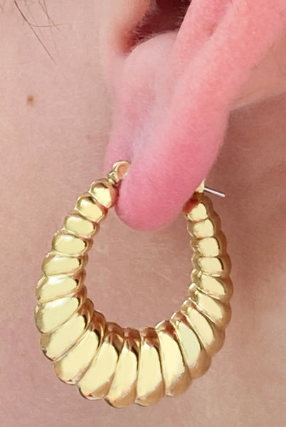 Gold Plate Shrimp Hollow Hoop Earrings