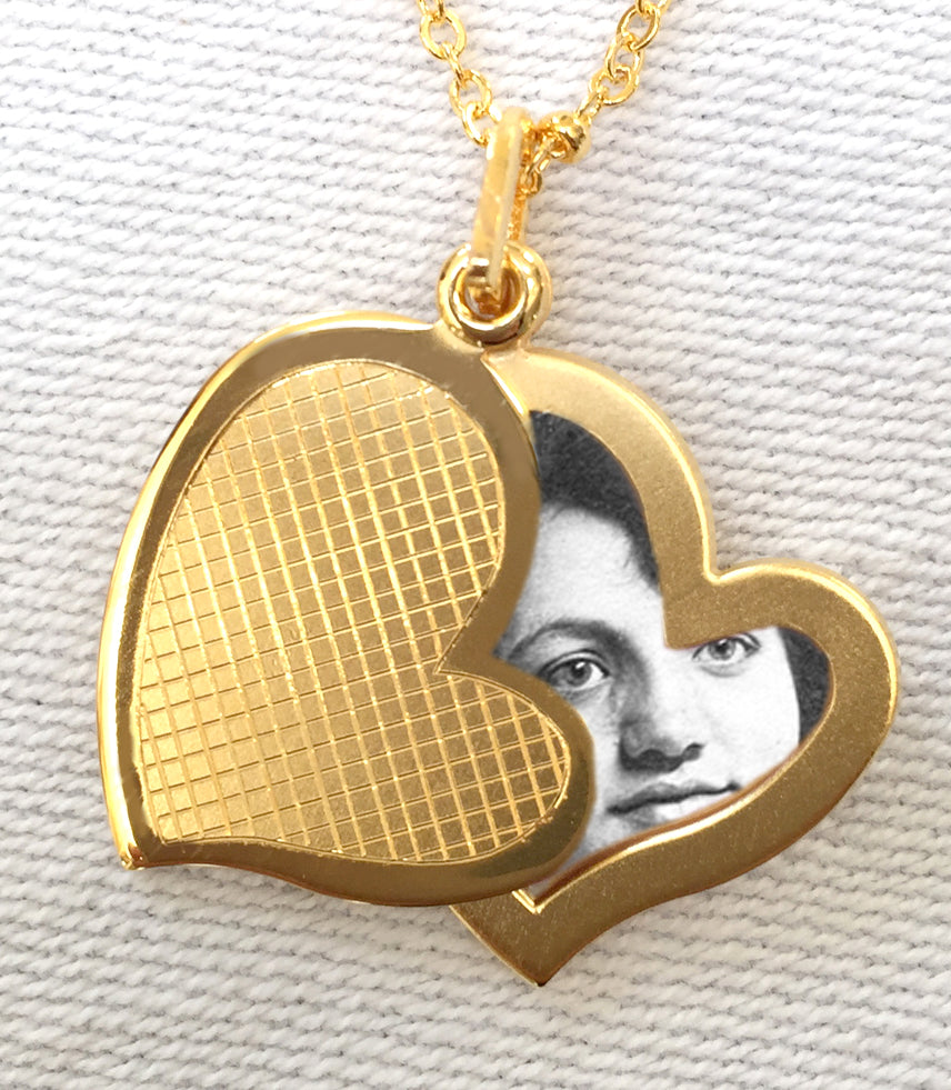 18k gold locket tilted heart